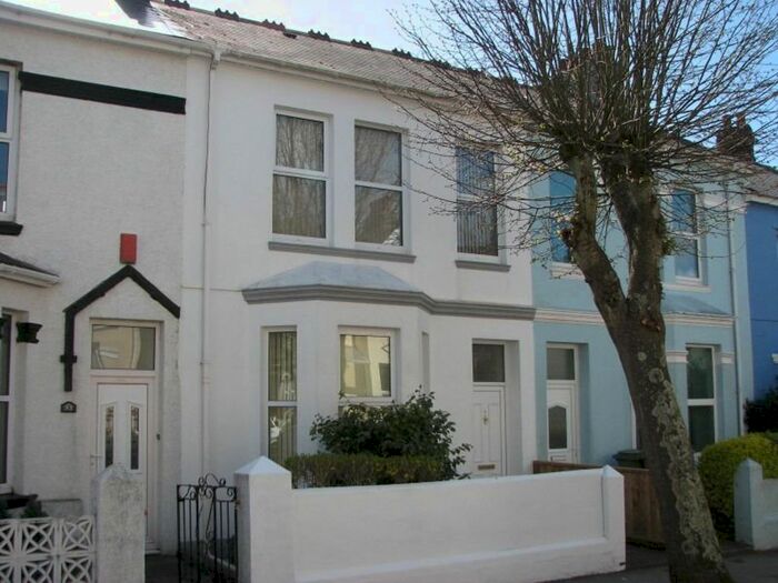 3 Bedroom Property To Rent In Forest Ave, Plymouth, Devon, PL2