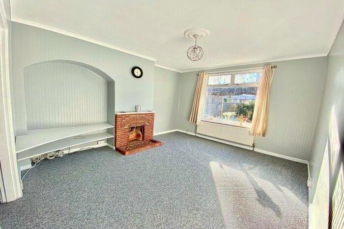 3 Bedroom Property To Rent In Becontree Avenue, Dagenham, RM8