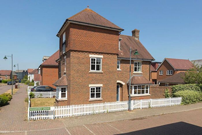 4 Bedroom Detached House For Sale In Woodford Grove, Kings Hill, ME19