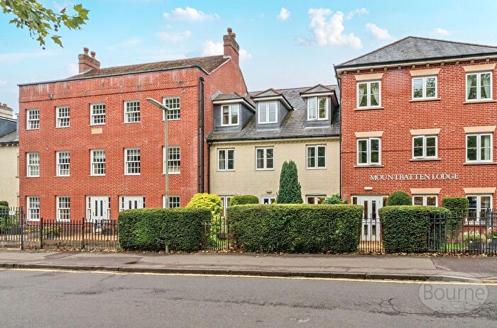 1 Bedroom Flat For Sale In The Hart, Farnham, Surrey, GU9