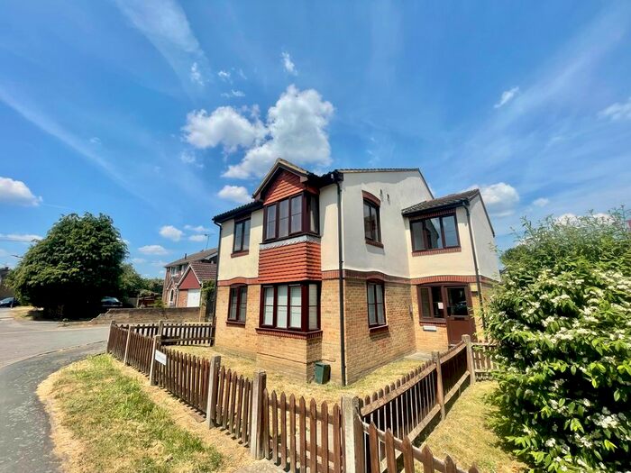 1 Bedroom Flat To Rent In The Meadows, Chester Road, Ash, Aldershot, GU12