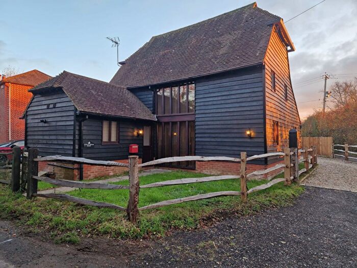 3 Bedroom Barn Conversion For Sale In Collier Street, Kent, TN12