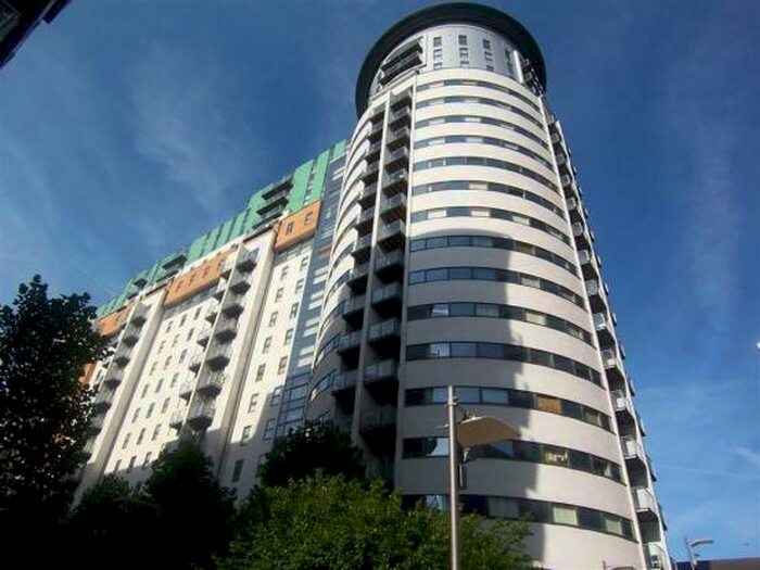 2 Bedroom Apartment To Rent In Jefferson Place, Greenquarter, M4