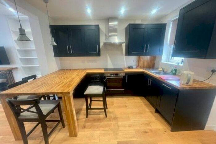 2 Bedroom Property To Rent In Holness Road, London, E15
