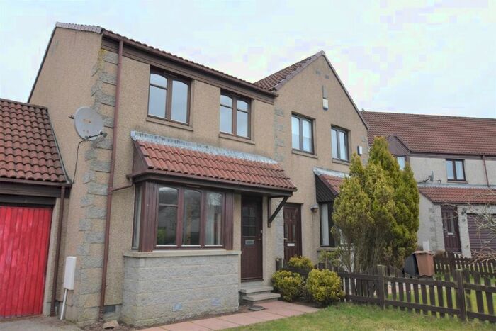 3 Bedroom Semi-Detached House To Rent In Clova Crescent, Kingswells, Aberdeen, AB15