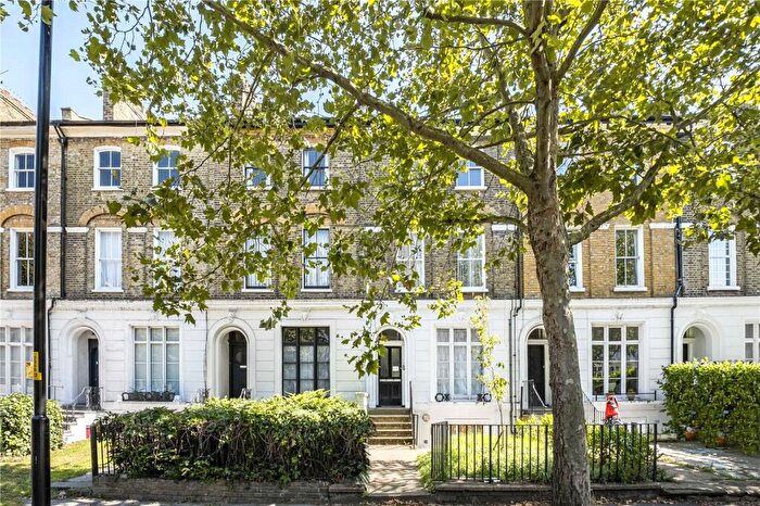 1 Bedroom Apartment For Sale In Trafalgar Avenue, London, SE15