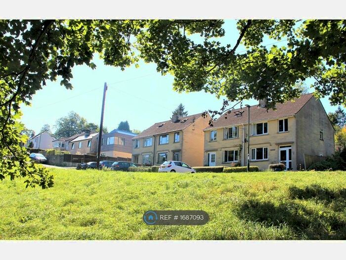 4 Bedroom Semi-Detached House To Rent In Summerfield Road, Bath, BA1