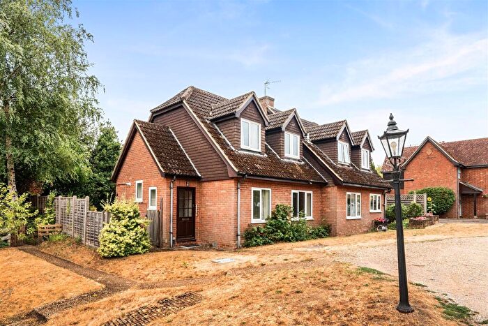 3 Bedroom Semi Detached House For Sale In Park Drive, Bramley, Guildford, GU5