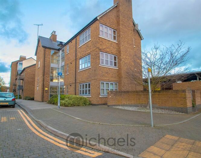 1 Bedroom Flat To Rent In Sheepen Place, Colchester, CO3