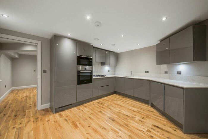 1 Bedroom Flat To Rent In Woodland Crescent, London, SE10