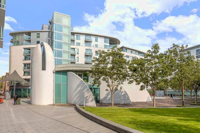 1 Bedroom Flat To Rent In Empire Square South, Long Lane, London, SE1