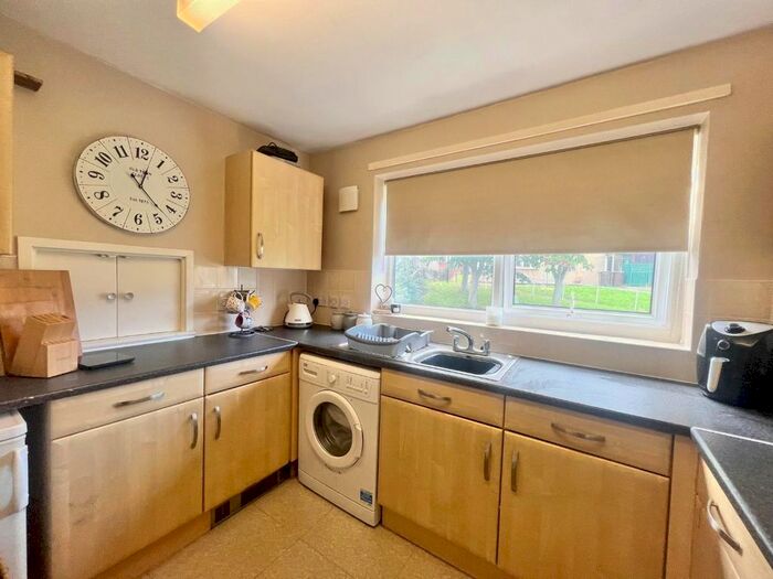 2 Bedroom Flat To Rent In Westbrook Road, Chapeltown, Sheffield, S35