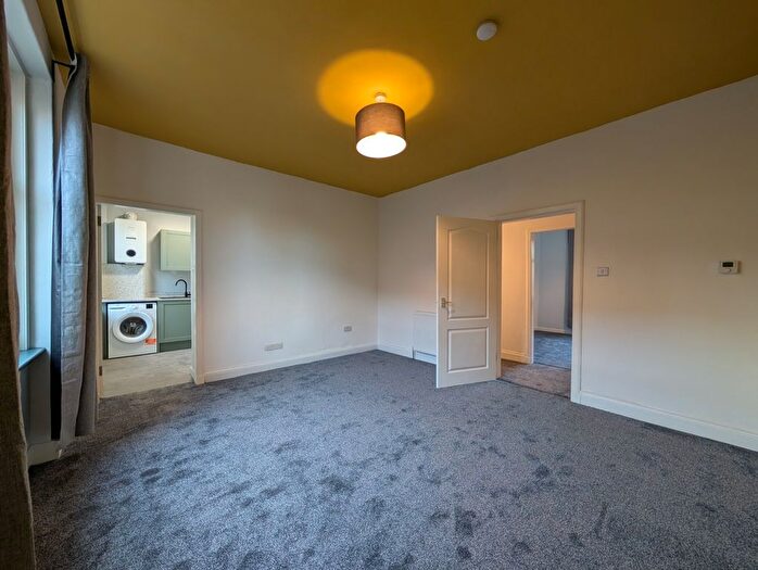 2 Bedroom Flat To Rent In St. Clair Road, Edinburgh, EH6