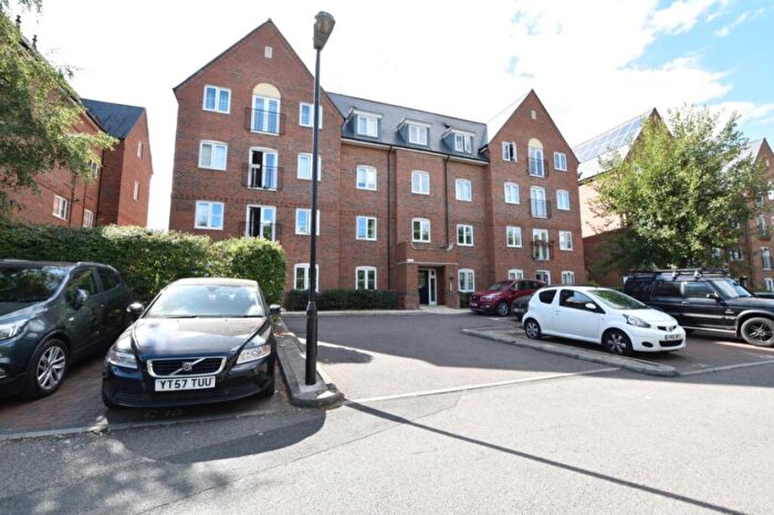 2 Bedroom Flat For Sale In Leighton Road, Leighton Buzzard, LU7