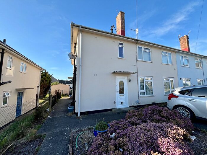 2 Bedroom Flat To Rent In Marlepit Grove, Bristol, BS13