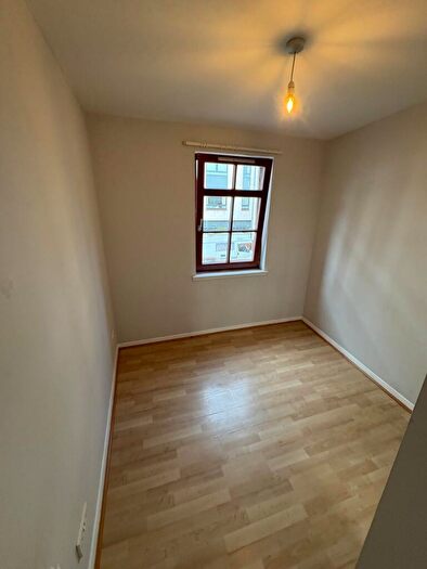 2 Bedroom Flat To Rent In East Cromwell Street, Edinburgh, EH6
