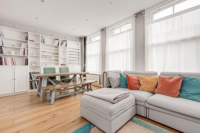 1 Bedroom Flat To Rent In Wandsworth Road, South Lambeth, SW8