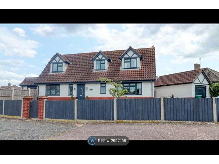 4 Bedroom Detached House To Rent In Meadow Close, Clacton-On-Sea, CO15