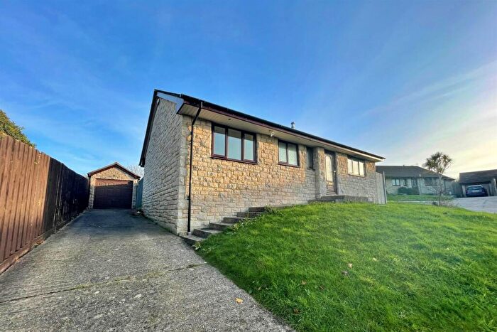 3 Bedroom Detached Bungalow To Rent In Swanage, BH19