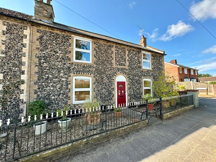 3 Bedroom House To Rent In High Street, Methwold, IP26