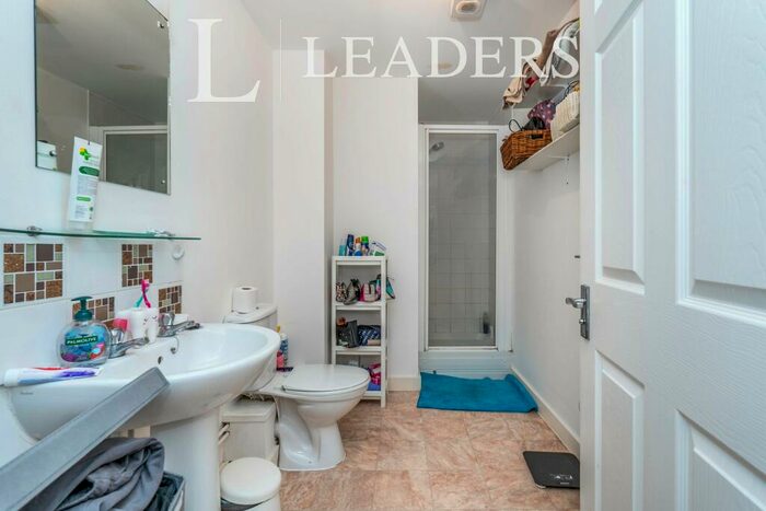 2 Bedroom Apartment To Rent In Seacole Gardens, SO16