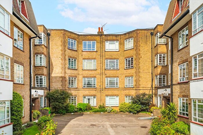 2 Bedroom Flat For Sale In Woodside, Wimbledon, SW19