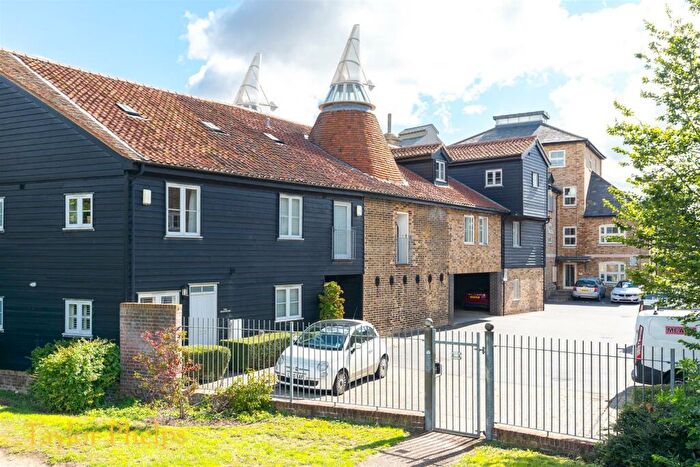 3 Bedroom End Of Terrace House To Rent In Buryfield Maltings, Ware, SG12