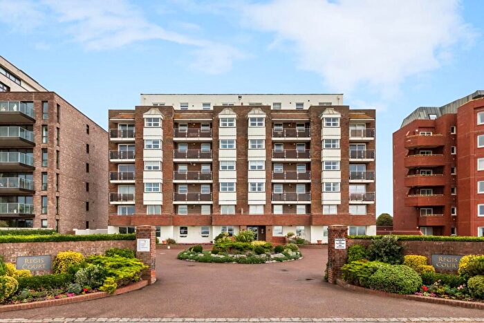 3 Bedroom Flat For Sale In Regis Court, - West Parade, BN11