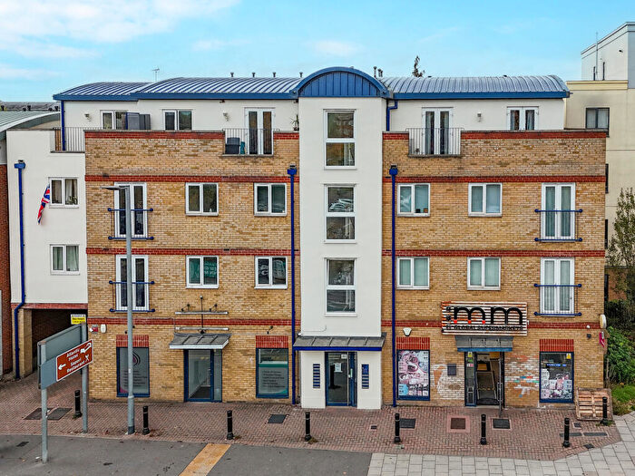 2 Bedroom Flat For Sale In New Street, Chelmsford, CM1