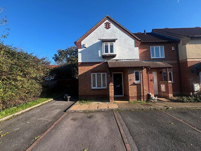 3 Bedroom Property To Rent In Fern Grove, Bristol, BS32