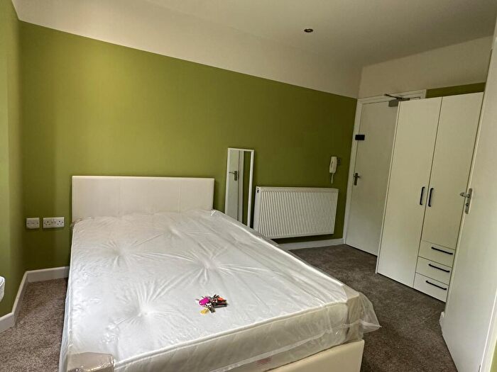 5 Bedroom Terraced House To Rent In Bedroom With All Ensuites Available For /, LN2