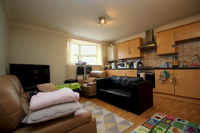 1 Bedroom Flat To Rent In (Ground Floor Flat) Maitland Road, Stratford, E15