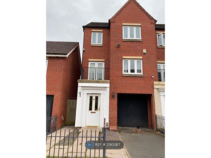 3 Bedroom End Of Terrace House To Rent In Ardgowan Grove, Wolverhampton, WV4