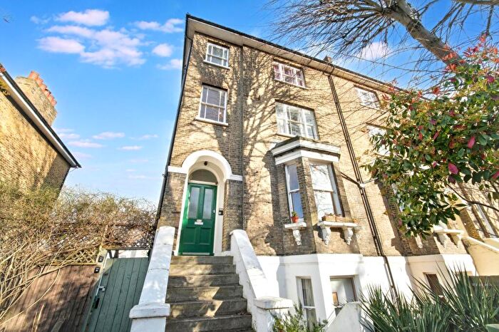 2 Bedroom Flat For Sale In Flat B, Tyrwhitt Road, Brockley, London, SE4