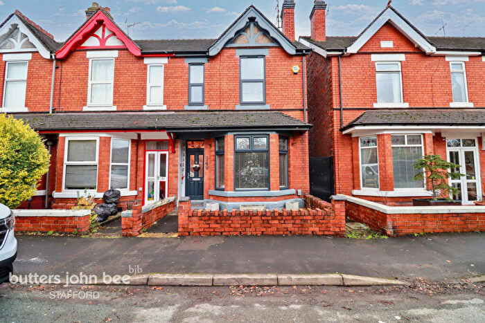 3 Bedroom End Of Terrace House For Sale In Oxford Gardens, Stafford, ST16