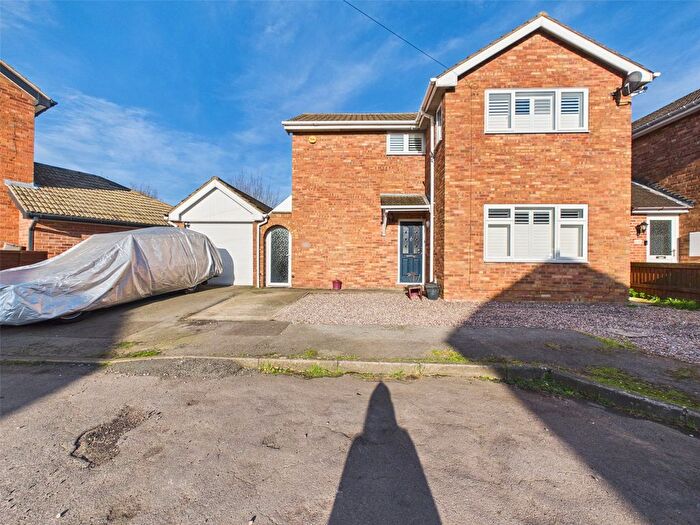 3 Bedroom Detached House For Sale In Lansdown Road, Gloucester, Gloucestershire, GL1