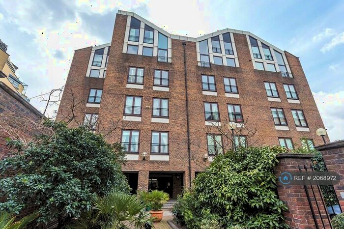 1 Bedroom Flat To Rent In Narrow Street, London, E14