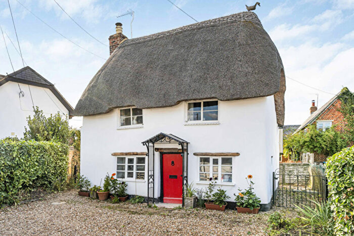 2 Bedroom Detached House For Sale In Main Street, Twyford, MK18