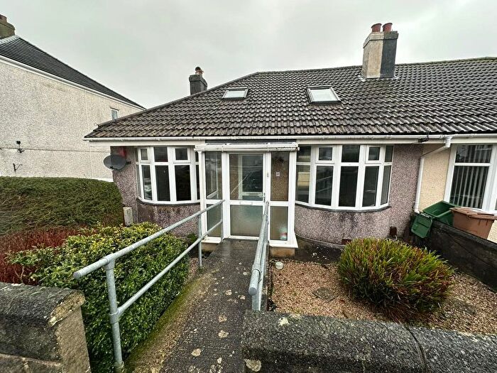 2 Bedroom Bungalow To Rent In Dovedale Road, Beacon Park, Plymouth, Devon, PL2