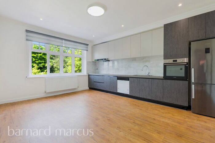 4 Bedroom Property To Rent In Albion Road, Sutton, SM2