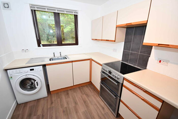 2 Bedroom Flat To Rent In Birchview Court, Inshes, Inverness, IV2