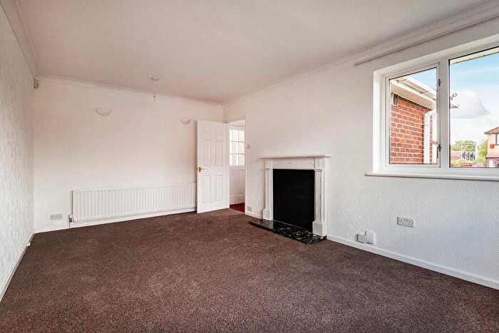 2 Bedroom Detached Bungalow To Rent In Fendyke Road, Belvedere, DA17