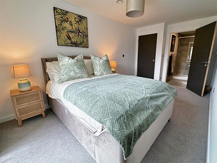 2 Bedroom Flat To Rent In York, YO31