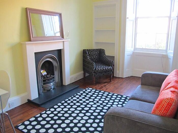 1 Bedroom Flat To Rent In Barony Street, Edinburgh, EH3