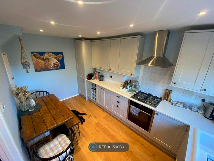 3 Bedroom Terraced House To Rent In Mabley Street, London, E9