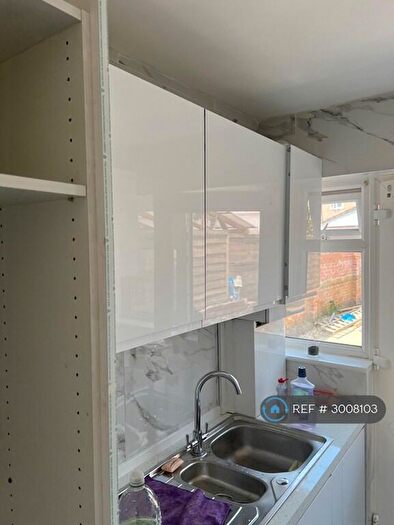 3 Bedroom Terraced House To Rent In New Road, Dagenham, RM10