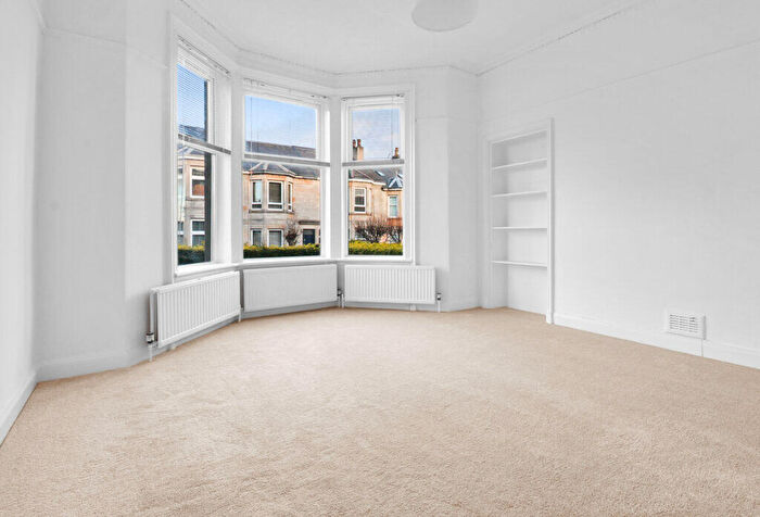 1 Bedroom Flat For Sale In Corsewall Street Coatbridge, ML5 - Photo 2