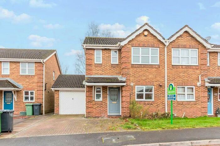 3 Bedroom Detached House To Rent In Lime Gardens, Basingstoke, Hampshire, RG21