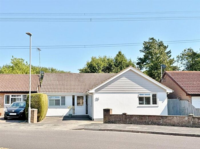3 Bedroom Bungalow For Sale In Acacia Avenue, Verwood, Dorset, BH31