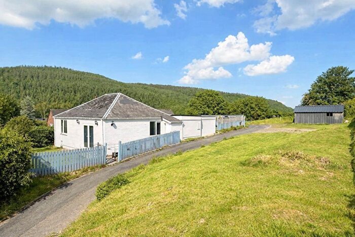 3 Bedroom Detached Bungalow For Sale In Offas Road, Knighton, LD7